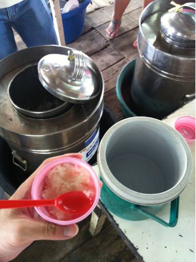 ถ้ามาเร็วจะมีไอติมฟรีให้ครับ ตักไม่อั้น! ที่ ร้านอาหาร คุณแอ๊ดซีฟู้ด