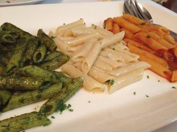 3 saurces penne ที่ ร้านอาหาร La Villa หัวหิน
