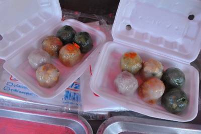 ไส้รวมมิตร (หลาย ๆ ไส้) ที่ ร้านอาหาร กุ่ยฉ่าย เจ๊หมวย อยุธยา