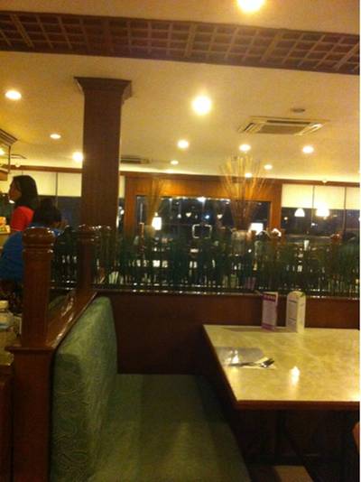 ร้านอาหาร ช้อนเงิน ช้อนทอง