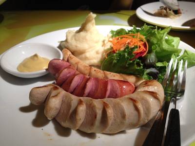 ไส้กรอกรวม ที่ ร้านอาหาร Spaghetti Factory Central World