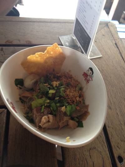 ร้านอาหาร ก๋วยเตี๋ยวเส้นปลา ตระกูลก๊ง ร้านอาหาร ก๋วยเตี๋ยวเส้นปลา ตระกูลก๊ง