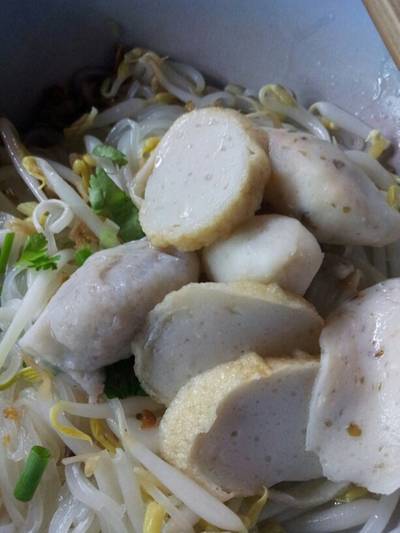 เส้นเล็กแห้ง(ลูกชิ้นเยอะมากกกก) ที่ ร้านอาหาร ลูกชิ้นปลาฝั่งธน เส้นเล็กแห้ง(ลูกชิ้นเยอะมากกกก) ที่ ร้านอาหาร ลูกชิ้นปลาฝั่งธน
