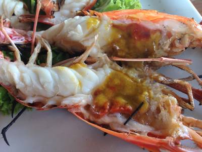ร้านอาหาร กุ้งเผา วัดเชิงเลน