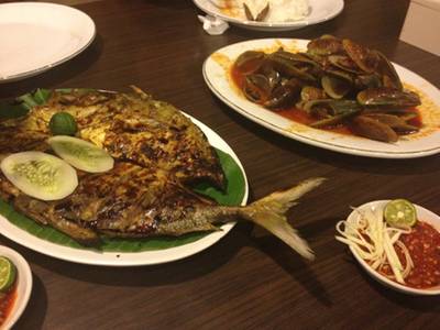 ร้านอาหาร Pondok sedap malam