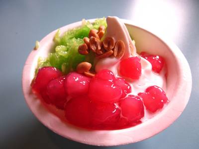 ไอศกรีมชั้นบน เพลินวาน อย่อยดีค่า ที่ ร้านอาหาร เพลินวาน
