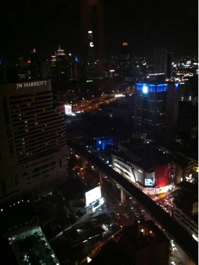 ร้านอาหาร Rib Room & Bar (RR & B)