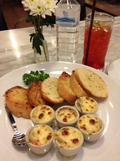 ร้านอาหาร ครัวดอกไม้ขาว