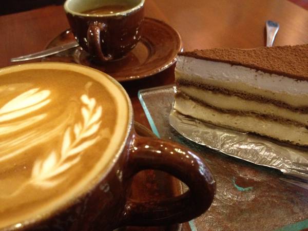 ร้านอาหาร กาแฟวาวี (ถนนนิมมาน จ.เชียงใหม่)