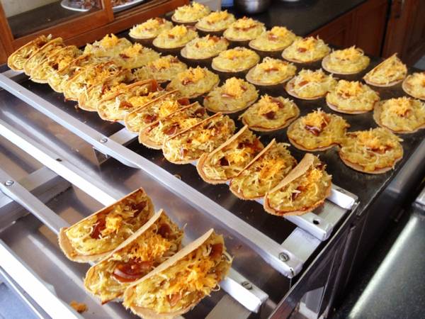 น่ากินมั้ยๆ ที่ ร้านอาหาร ขนมเบื้อง แม่ประภา