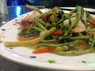 ครัวเจ๊ง้อ สาขาสี่พระยา ที่ ร้านอาหาร ครัวเจ๊ง้อ สี่พระยา