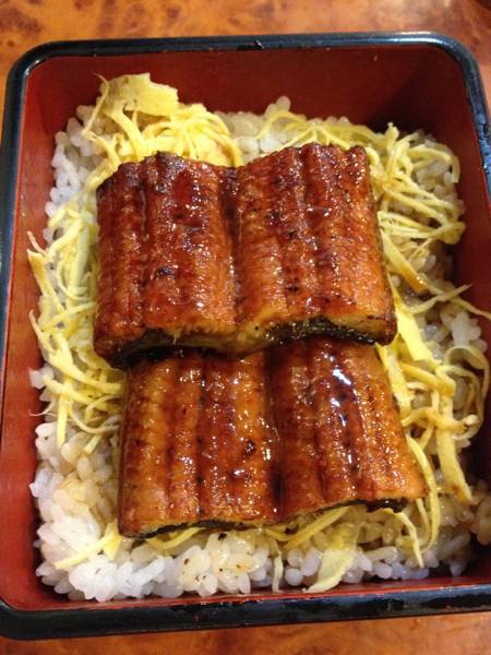 ข้าวหน้าปลาไหล เซ็ท ที่ ร้านอาหาร Uomasa (อุโอะมาสะ)