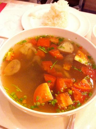 ต้มยำเห็ดรวม  ที่ ร้านอาหาร ส้มตำดอกรัก The Circle