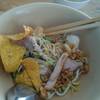 บะหมี่แห้ง 25 บาท พร้อมน้ำซุป ที่ ร้านอาหาร ก๋วนเตี๋ยวหมูซอยชื่น