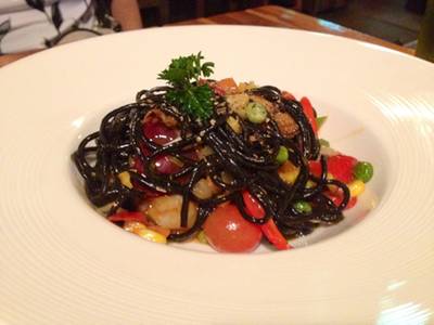 ร้านอาหาร อินโดจีน สเต็กเฮ้าส์