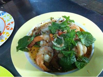 ร้านอาหาร ยำเจ๊อ้วน