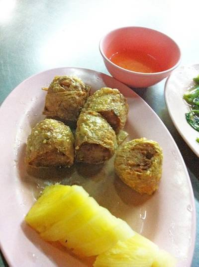 หอยจ๊อ ที่ ร้านอาหาร ร้านข้าวต้มนายง้วน
