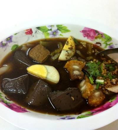 ร้านอาหาร ก๋วยจั๊บบ้านโป่ง