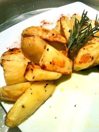 มันฝรั่งอบก็อร่อยมาก ที่ ร้านอาหาร Cafe de nimes Grand sukhumvit bangkok hotels