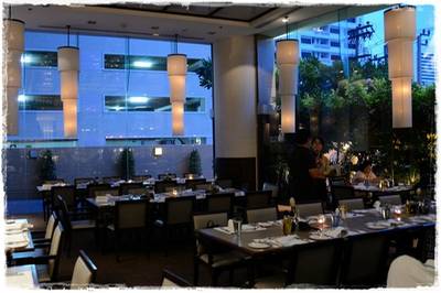 Café De Nimes Restaurant @Grand Sukhumvit Bangkok ที่ ร้านอาหาร Cafe de nimes Grand sukhumvit bangkok hotels