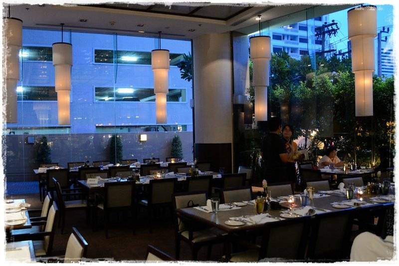 Café De Nimes Restaurant @Grand Sukhumvit Bangkok ที่ ร้านอาหาร Cafe de nimes Grand sukhumvit bangkok hotels