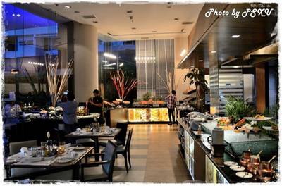Café De Nimes Restaurant @Grand Sukhumvit Bangkok ที่ ร้านอาหาร Cafe de nimes Grand sukhumvit bangkok hotels