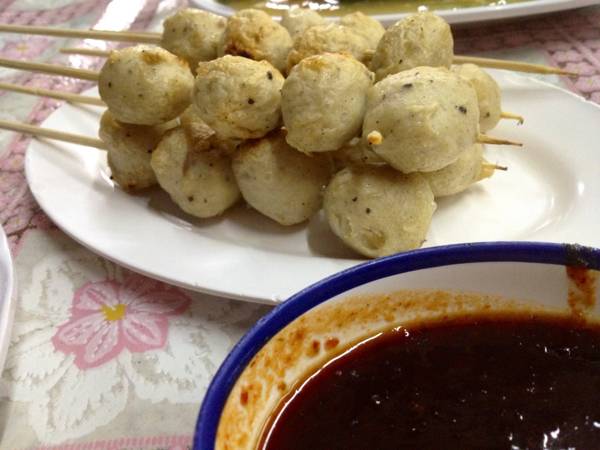 ร้านอาหาร ร้านทับทิมกรอบเจ้อ้วน
