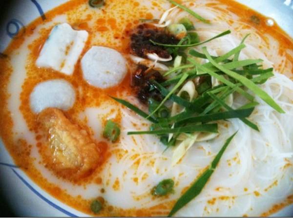 ร้านก๋วยเตี๋ยวปลา ด๊อกเตอร์ ที่ ร้านอาหาร ร้านก๋วยเตี๋ยวปลา ด๊อกเตอร์รวมโชค
