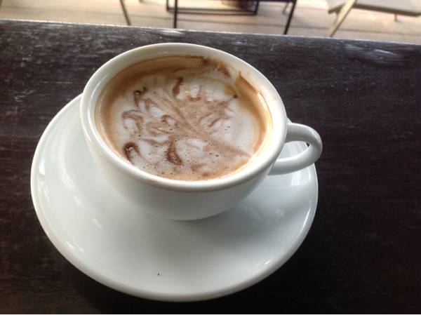 U can make a latte art by yourself here ที่ ร้านอาหาร La Casa Cafe Louge