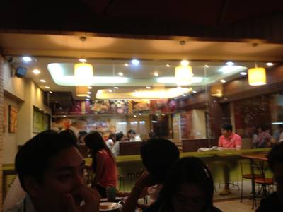 ร้านอาหาร มนต์ นมสด