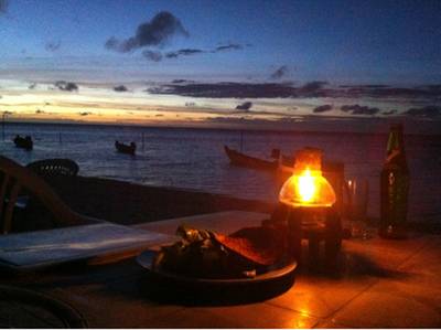 บรรยากาศชิวริมหาด ที่ ร้านอาหาร ตาโข บางปอซีฟู้ด