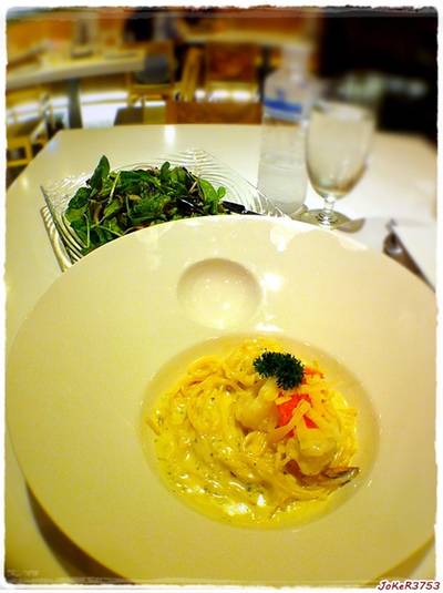 สปาเก็ตตี้ว้อดก้าปริมาณปกติครับ แต่จานเบ้อเริ่ม เลยดูเหมือนน้อย ที่ ร้านอาหาร Spaghetti Factory Central ลาดพร้าว