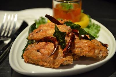ปีกไก่ทอด ที่ ร้านอาหาร Concept CM2 Novotel Bangkok on Siam Square