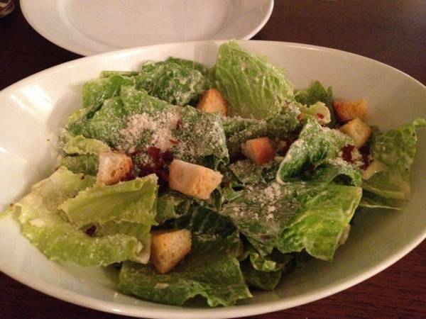 ซีซ่าสลัด..ทุกครั้งที่มา.. ที่ ร้านอาหาร Pasta Cafe