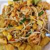 ผัดไทเกี๊ยวกรอบ 50 บาท ที่ ร้านอาหาร มาดามครก
