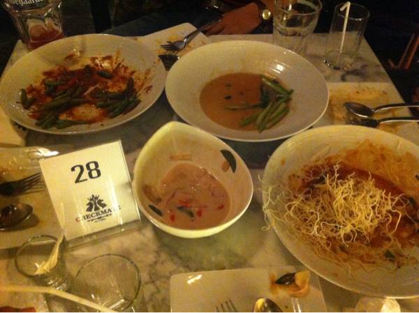 ร้านอาหาร Checkmate Bar & Bistro