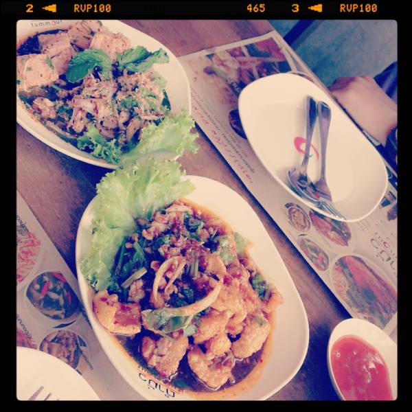 ตำมั่ว สาขาภูเก็ต ที่ ร้านอาหาร ตำมั่ว ภูเก็ต
