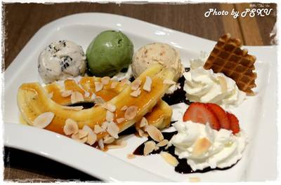 Banana split ราคา 260 บาท ที่ ร้านอาหาร Haagen-Dazs Central พระราม 3