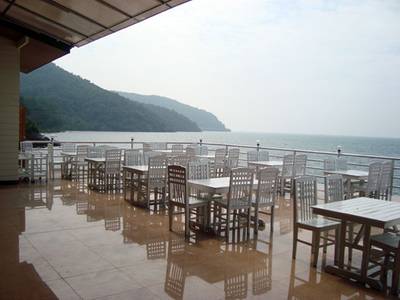 ร้านอาหาร เรือนสักประดู่