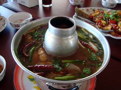 ร้านอาหาร เรือนสักประดู่