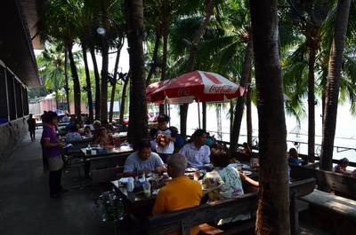 บรรยากาศร้าน ที่ ร้านอาหาร มุมอร่อย ศรีราชา