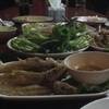 อาหารบนโต๊ะวันนี้ กินฟรีอีกแล้ว ขอบคุณคร๊าบ ที่ ร้านอาหาร ร้านอาหารบางแปซีฟู๊ด
