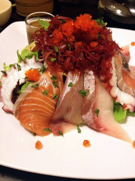 สลัดปลาดิบ ที่ ร้านอาหาร Aji Dou Raku (อจิโดราคุ) Ekamai Power Center