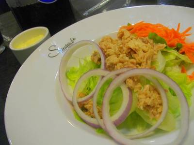 สลัดทูน่า ที่ ร้านอาหาร Santa Fe' Steak เซ็นทรัลเวิลด์