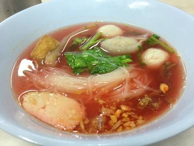 เล็กน้ำเย็นตาโฟ ที่ ร้านอาหาร ล้งเล้ง 
