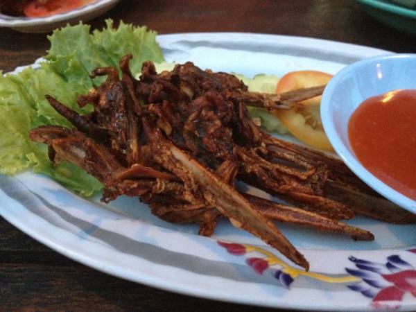 ร้านอาหาร พงษ์ ข้าวต้ม