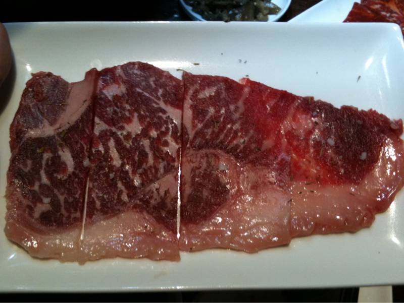 เนื้อวากิวหมักซอส ที่ ร้านอาหาร IYAGI (อิยากิ)