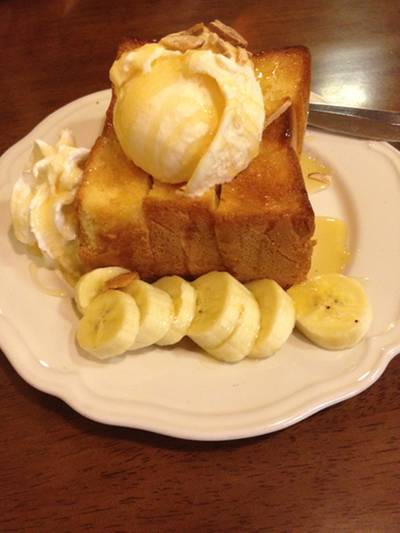 บานาน่า ฮันนี่โทส.. ที่ ร้านอาหาร je & ja coffee