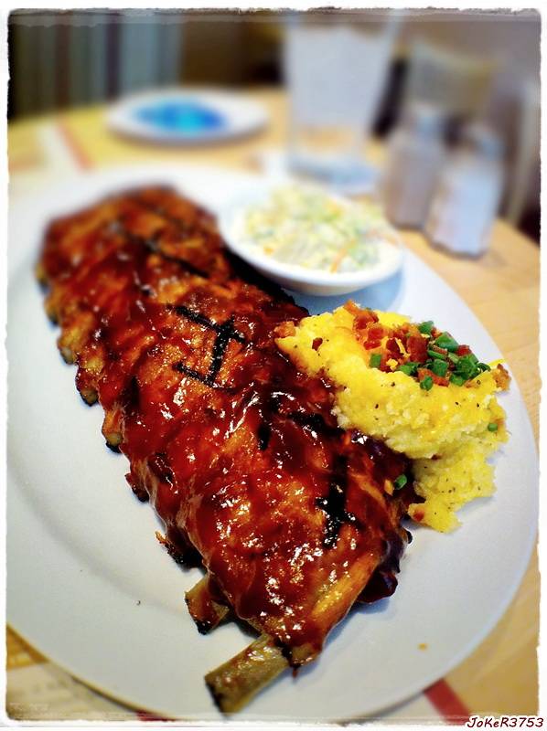 วันนี้มาทานอีกแล้ว ลงรูปหน่อยละกัน อร่อยมากกกก รีวิวเขียนไปแล้วนะครับ ที่ ร้านอาหาร Tony Roma's Siam Paragon