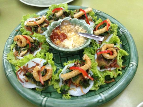 ร้านอาหาร มาดามออง